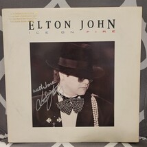 Elton John signed lp Ice On Fire, Original, Vintage, Great Gifts - $2,889.19 MXN