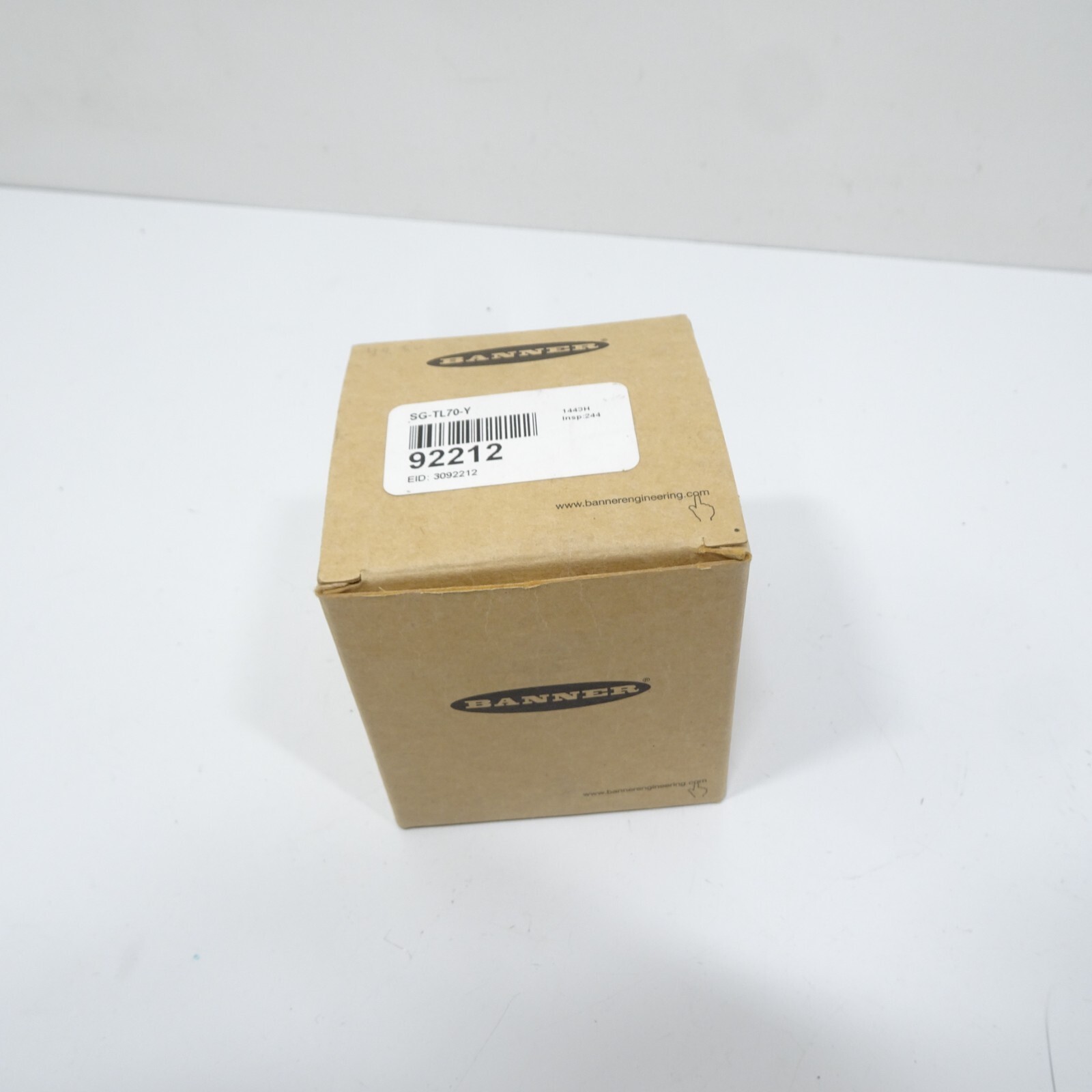 Banner Engineering SG-TL70-Y 92212 TL70, Yellow, 12-30VDC, Steady On/Fla... - $62.99