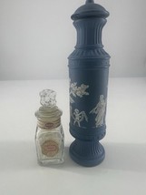 Vtg Avon Lavender Sachet Powder Bottle 1/4 Full Field Flowers Cologne Pe... - $11.30