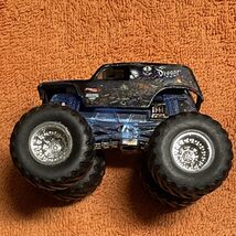 HOT WHEELS MONSTER JAM SON UVA DIGGER 1:64 LOOSE Condition PLAYED WITH - €7,70 EUR