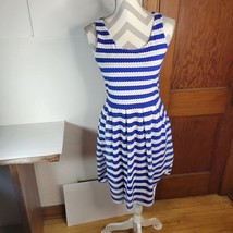Womans Elle Blue/White stripe Eyelet Lined fit/flare Sleeveless Dress Size 6 - £19.37 GBP