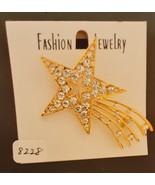 Vintage Gold Tone with Crystals Shooting Star Pin  - £4.71 GBP