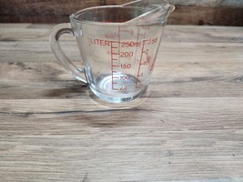 Vintage Anchor Hocking FIRE KING #496 &quot;D&quot; Handle Glass Measuring Cup - 1 Cup - £14.99 GBP