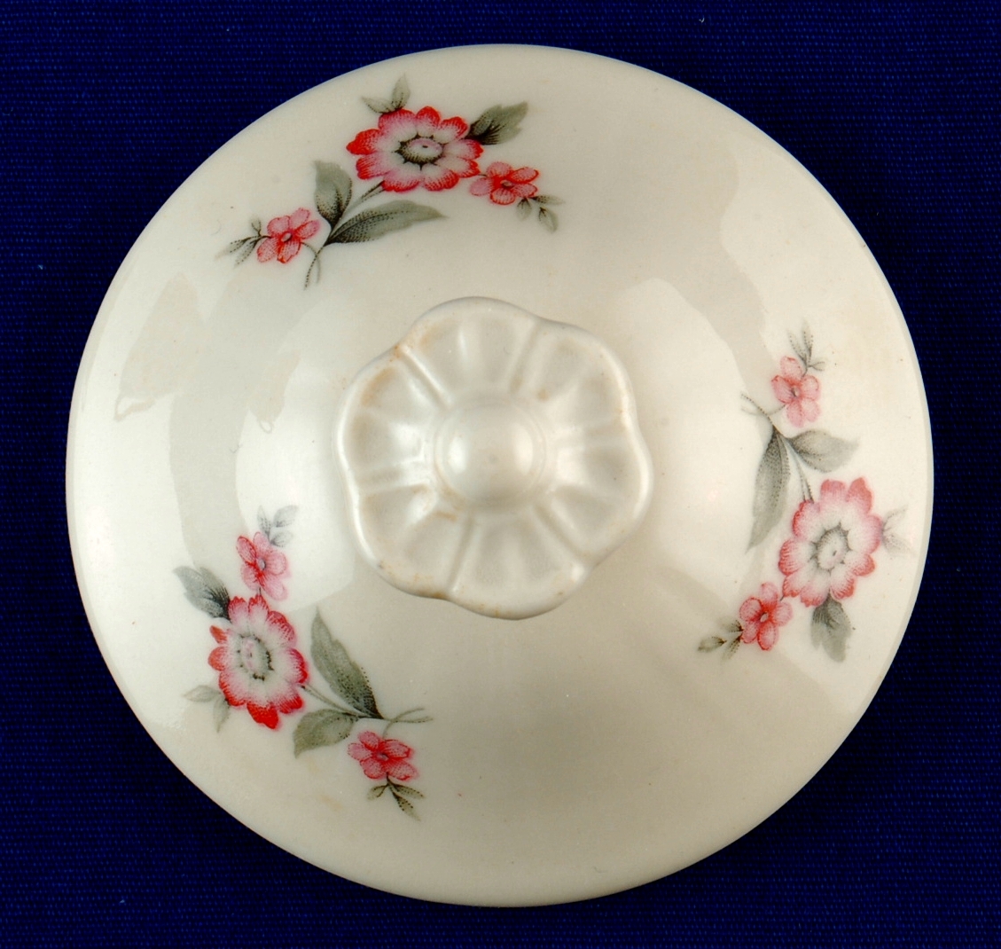 Aberdeen China Moss Rose Sugar Bowl w Lid Scalloped Edge No Trim Item image 5