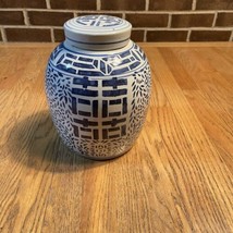 Vtg Chinese Double Happiness Large Ginger Jar With Lid Blue White Ceramic - £53.07 GBP