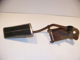 1970 CHRYSLER IMPERIAL GAS PEDAL ASSEMBLY OEM LEBARON CROWN - £49.54 GBP