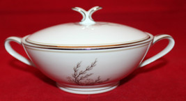 Noritake China White Silver Candice Sugar Bowl with Lid 5509 Pussy Willow Japan  - £22.70 GBP