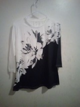 Womans Unbranded Black And White Floral 3/4-Sleeve Sz M 9000ARE  - $14.99