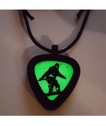 Glow In The Dark Pickbandz Bigfoot Yeti Sasquatch Guitar Pick Necklace - £12.02 GBP