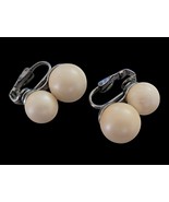 Vintage 1960s Creamy Simulated Pearl Silver Tone Clip On Round  Earrings... - €12,28 EUR