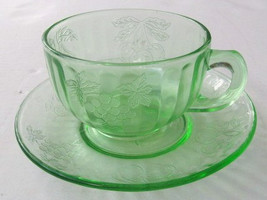 Hazel Atlas &quot;FRUITS&quot; Green Cup &amp; Saucer Depression Glass Collectible - £13.36 GBP