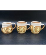Taza de Barro Decorda Hand Painted Sand Clay Mexican Pottery 2.5” Cup Se... - £12.54 GBP