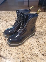 Dr. Martens Air Wair 11821 Leather Lace Up Boots Black SIZE 8 USL - $127.71