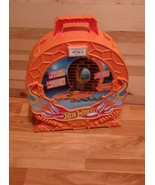Hot Wheels Car Ring w/Jumping Ramps Carry Case Holds 40 Cars Damaged Hinge - $227.88 MXN