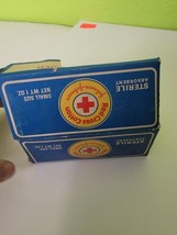 Vintage 1970 Johnson &amp; Johnson, Red Cross Sterile Cotton with box 1970s Vtg - £19.20 GBP
