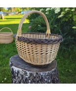 Handwoven Small Round Wicker Basket with Dark Rim | Rustic Gathering Bas... - €51,54 EUR Handwoven Small Round Wicker Basket with Dark Rim | Rustic Gathering Bas... - €51,54 EUR