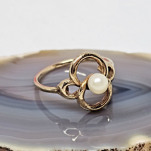 Antique 14K Yellow Gold White Pearl Ring Size 4.5 - £121.75 GBP