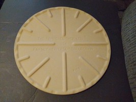 Pampered Chef 15&quot; Round Flat Pizza Baking Stone #1370, Heritage Collection - $34.10