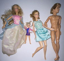 VTG  Lot Of 10 Blonde Barbie Dolls Body 1998 Head Some W/ Clothes Some W/O - £12.89 GBP