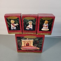 1993 Hallmark Keepsake Christmas &quot;The Bearingers&quot; Fireplace and Ornaments. - $13.36
