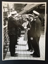 King George VI &amp; Queen Mother Elizabeth Meeting Merchant Navy Vtg Press Photo - £22.38 GBP