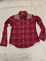 Wrangler Pink Flannel Pearl Snap Button Up Lace Shoulder Trim Size Small - £10.01 GBP