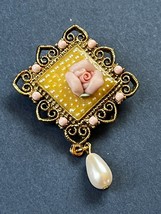 Vintage Small Victorian Pink Porcelain Rose in Tiny Faux Pearl Tipped Square w - £9.02 GBP