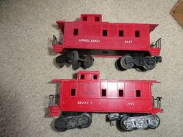 Lot of 2 Vintage O Scale Lionel Red Caboose Cars 6057 and 1007 - $16.83