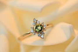 0.75Ct Round Cut Peridot &amp; Diamond Solitaire Women Ring 14K Yellow Gold Over - £60.89 GBP