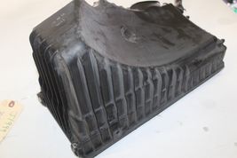 2004-2007 VOLKSWAGEN TOUAREG V8 AIR INTAKE CLEANER BOX LOWER COVER LID J1999 image 7