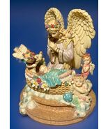 VINTAGE music box Angel And Cherubs Praying And Flying Over Baby In A Ba... - €12,65 EUR