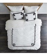 Villa by Noble Excellence Elegant Comfort Full Queen Duvet White Black - $260.66 CAD