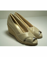 CHAPS Dakoda Womens Shoes Slip On Wedge GOLD Espadrilles Peep Toe NEW - $761.39 MXN