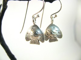 Small Hill Tribe Sterling Silver Fish Bead Earrings RKS584 - $20.00