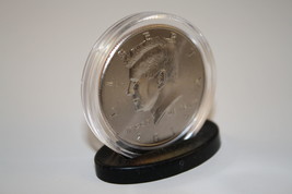 25 Single Coin Display Stands For Half Dollar Or Quarter Capsules - New Design - £7.44 GBP