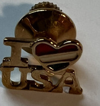 Jewelry Avon Vintage New in Box  I Love USA Gold Tone Tac/Lapel Pin 1981 - £11.17 GBP