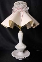 Vintage Fenton Hobnail Milk Glass Lamp. - £58.81 GBP