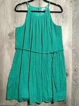 Elle Tropic Treasure Trapeze Textured Pleated Dress Womens Medium Lined NWT - £15.22 GBP