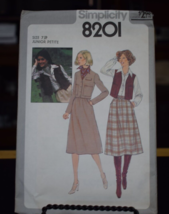 Simplicity 8201 Skirt &amp; Unlined Jacket or Vest Pattern - Size 7JP Bust 32 - $7.76