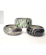3 Vintage Clamper Bangle Bracelets Silvertone Enamel Design Variety - €29,82 EUR