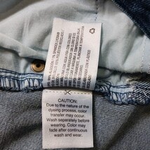 Universal Thread Women Blue Denim Skirt Size 2/26 Full Button 5 Pockets Waist 29 image 5