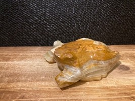Beautiful Carved Stone Frog Figurine approx. 3.25&quot; - $237.72 MXN