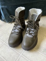 Maurices Boots Lace Up Women&#39;s Size 8 Lightly Lined Hiker Boots Olive Green - £15.92 GBP