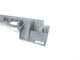 2011 GMC Sierra 1500 New OEM Center Support Bracket 15246822  - £49.78 GBP