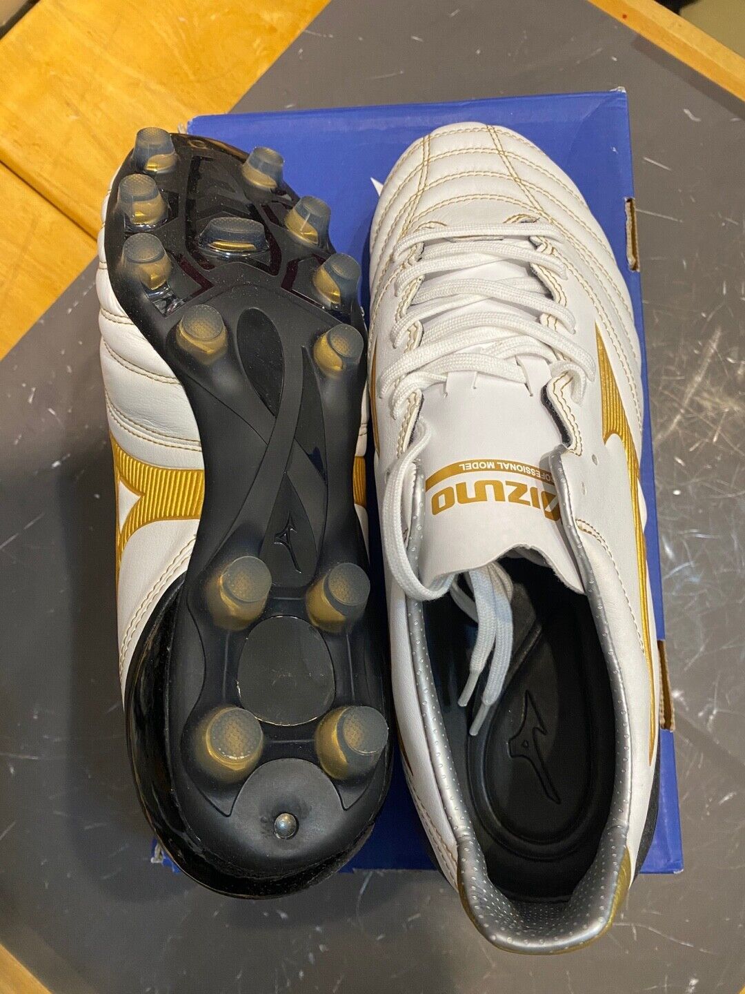 Mizuno Morelia Neo KL II MD Men's Soccer and 50 similar items Mizuno Morelia Neo KL II MD Men's Soccer and 50 similar items