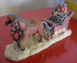 Brinnco Resin Horse Drawn Carriage with People Figurine 3&quot; Tall - £14.20 GBP