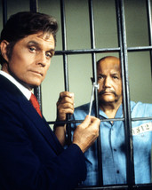 Hawaii Five-O 16x20 Poster Jack Lord finally jails Wo Fat Khigh Dheigh - £15.62 GBP