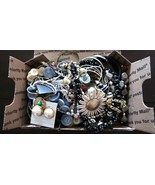 Craft Repair Costume Junk Jewelry Lot USPS Small Flat Rate Box JL6102403 - $285.54 MXN