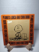 Peanuts Lunch Bag Cookbook by Charles Schulz and June Dutton Vintage 197... - $185.51 MXN