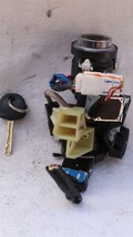 11-13 Hyundai Sonata Ignition Switch & Driver Door Lock Cylinder W/ Key image 3